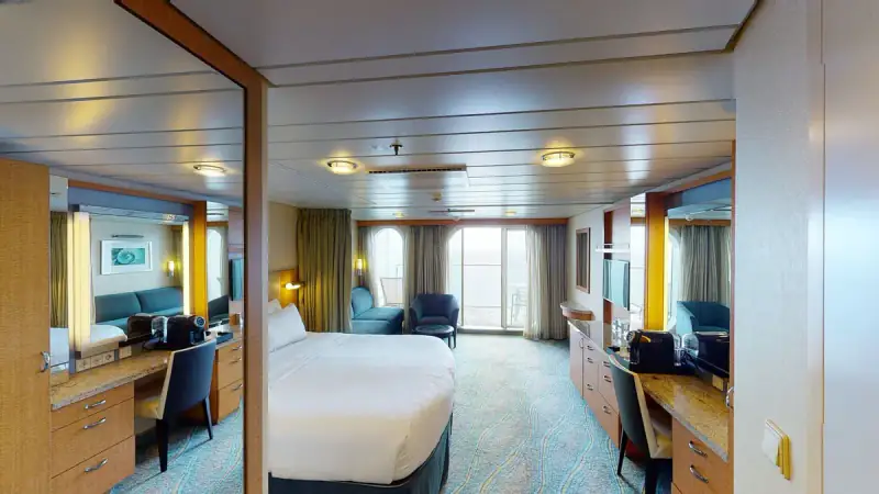 Junior Suite, official Royal Caribbean category example