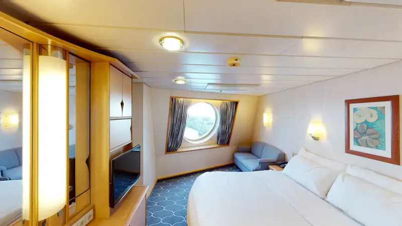 Spacious Ocean View, official Royal Caribbean category example