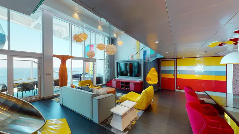 Ultimate Family Suite, official Royal Caribbean category example