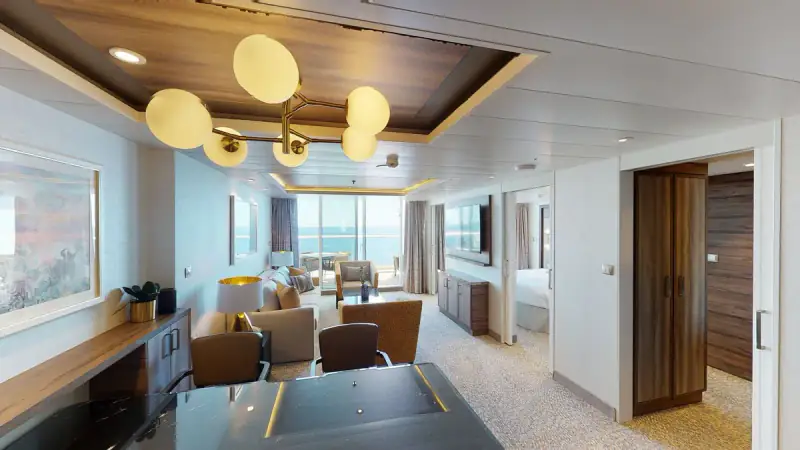 Owner's Suite, official Royal Caribbean category example