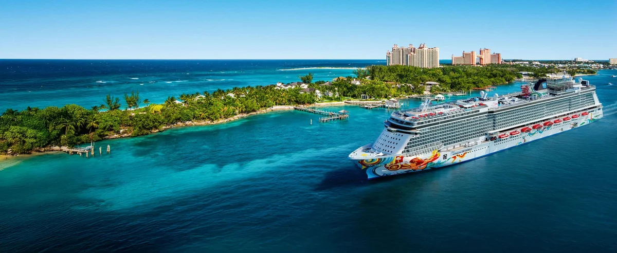 Norwegian Getaway sailing at sea