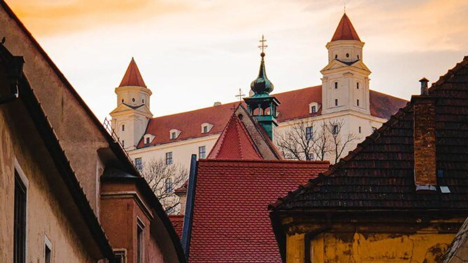 Guided City and Castle Tour from Bratislava excursion