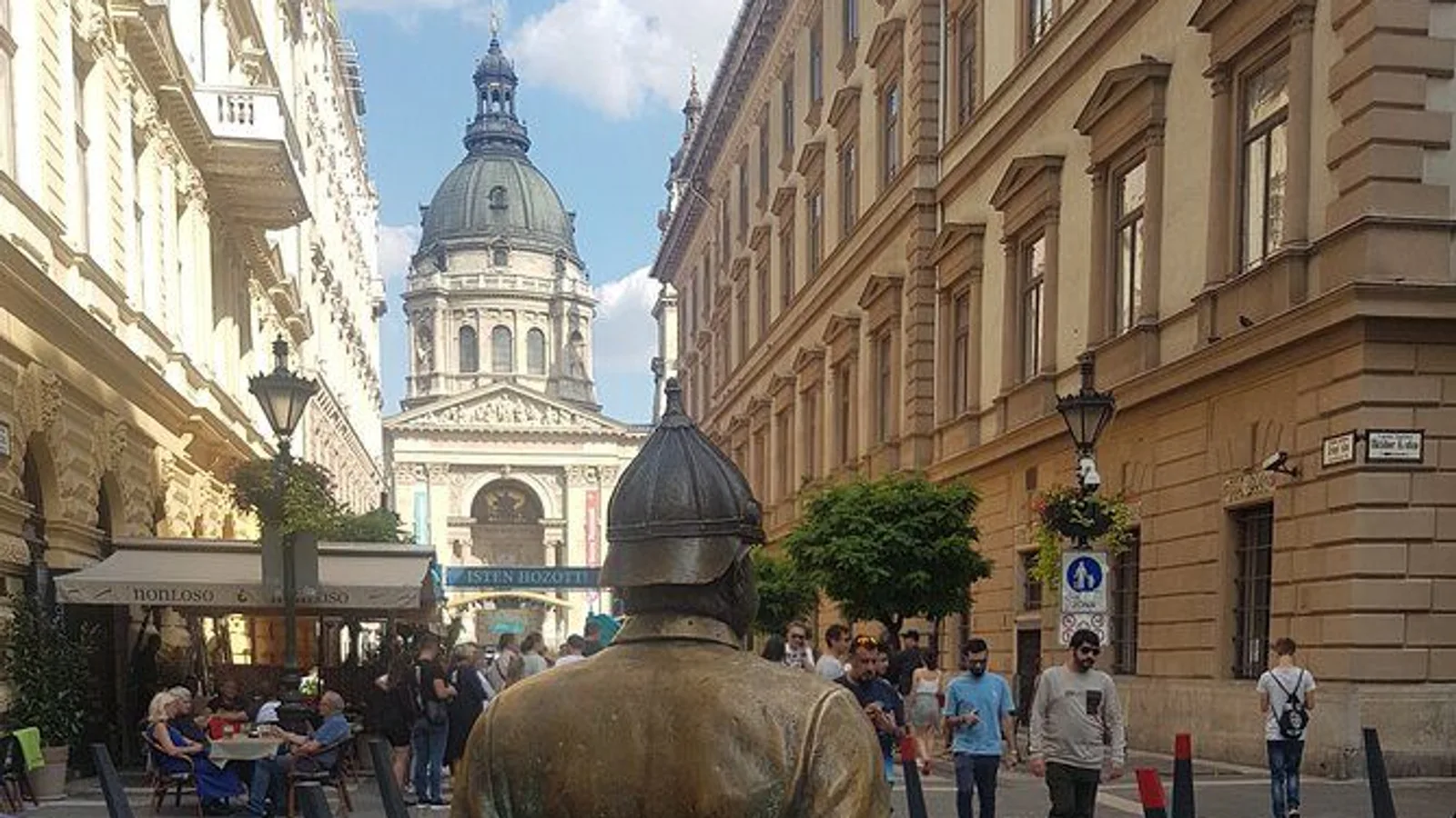 Budapest City Landmarks Walking Tour in 2 Hours excursion