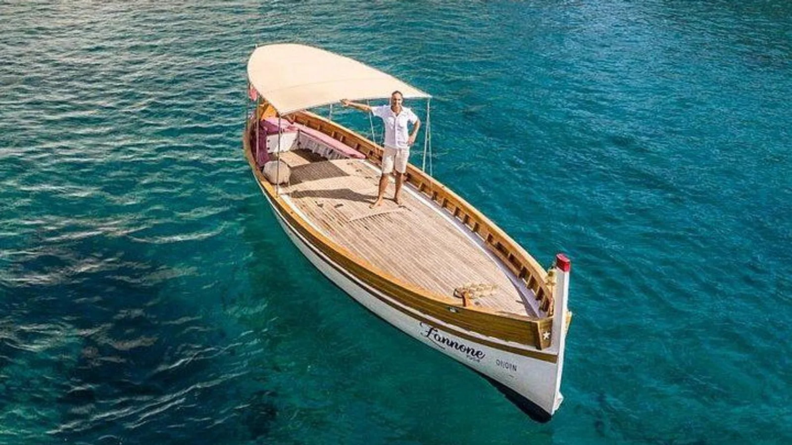 Ponza, boat trip on board the Zannone 1954 excursion