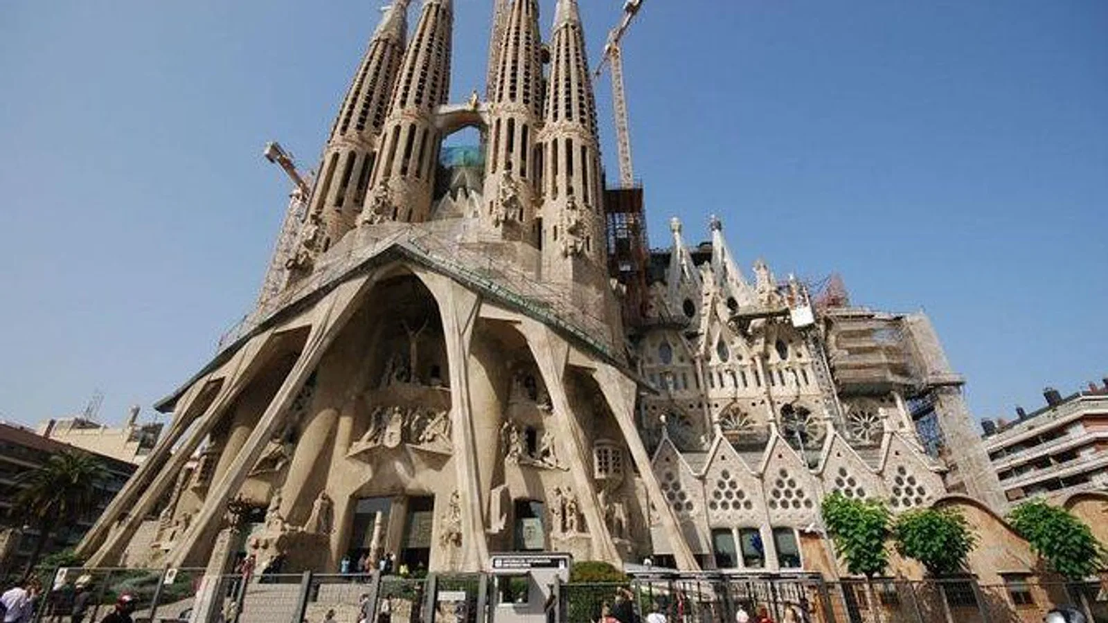 Barcelona Full-Day Sightseeing Private Tour excursion