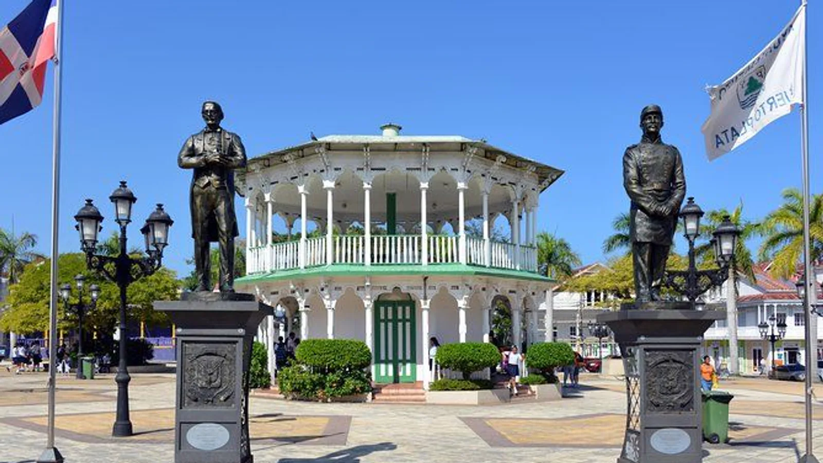 Puerto Plata Highlights and Resort Beach: Amber Cove and Taino Bay excursion