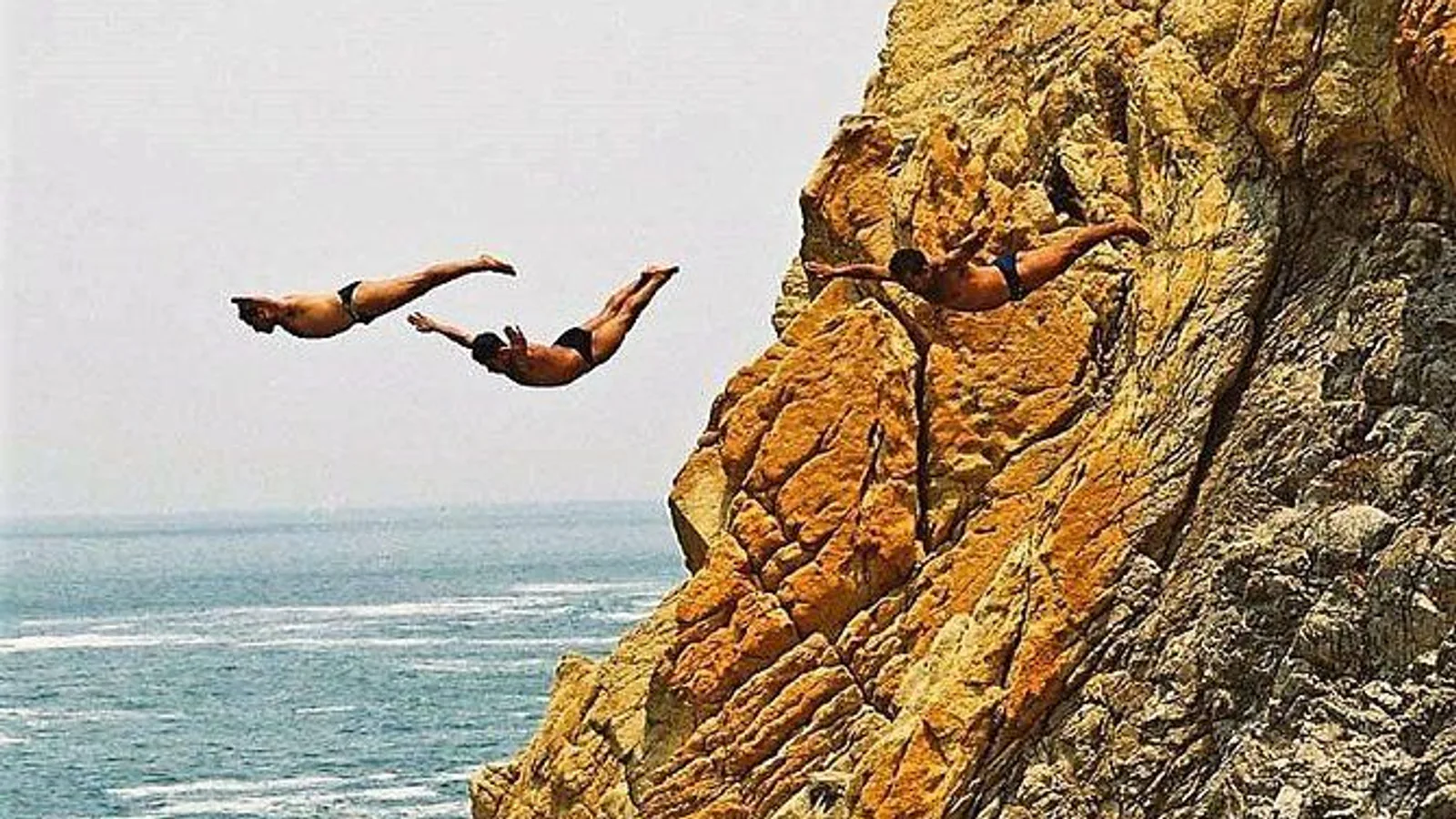 Acapulco City Tour and Cliff Divers for Cruise Guests excursion