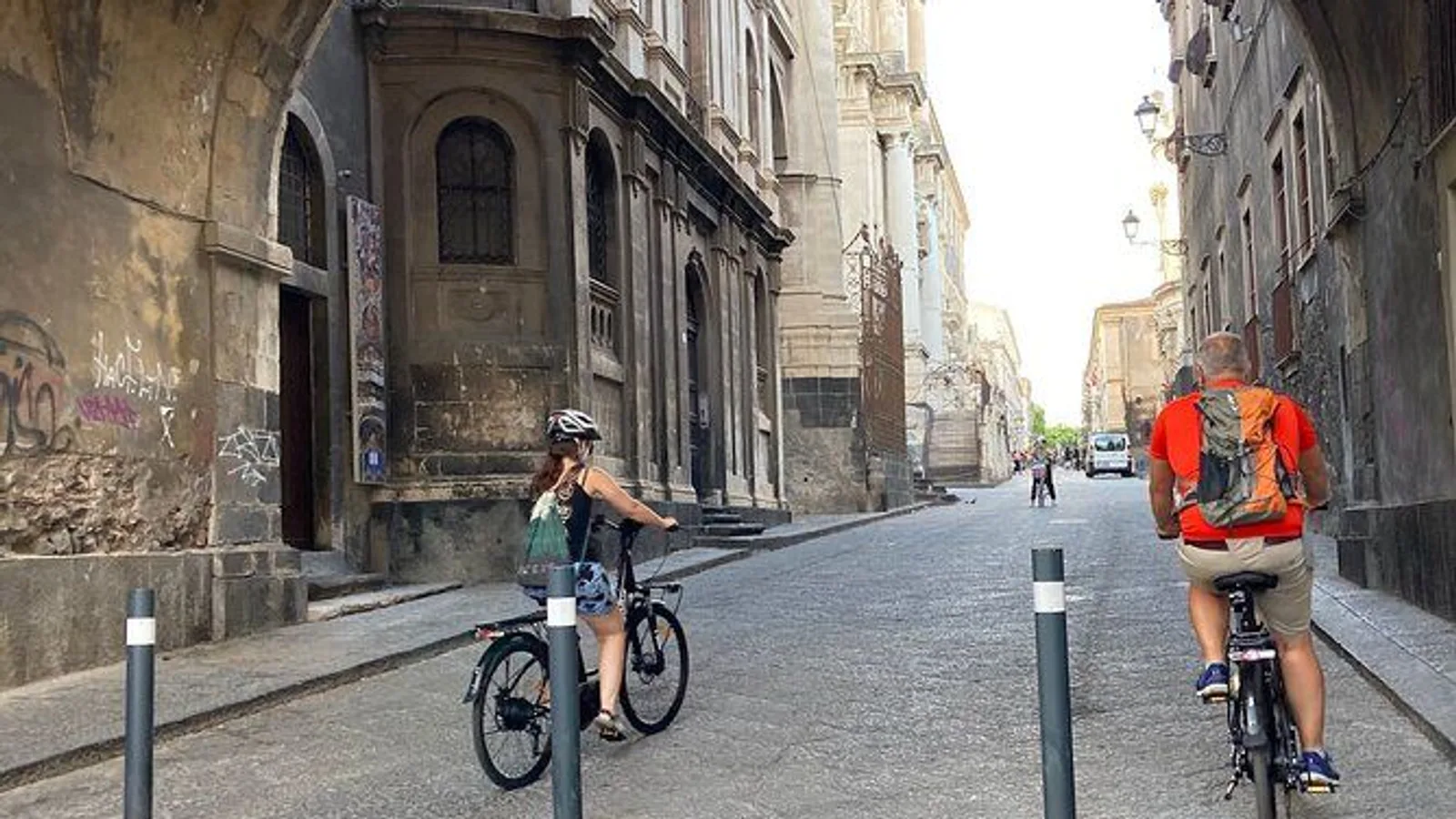 Bike tour of Catania by e-bike excursion