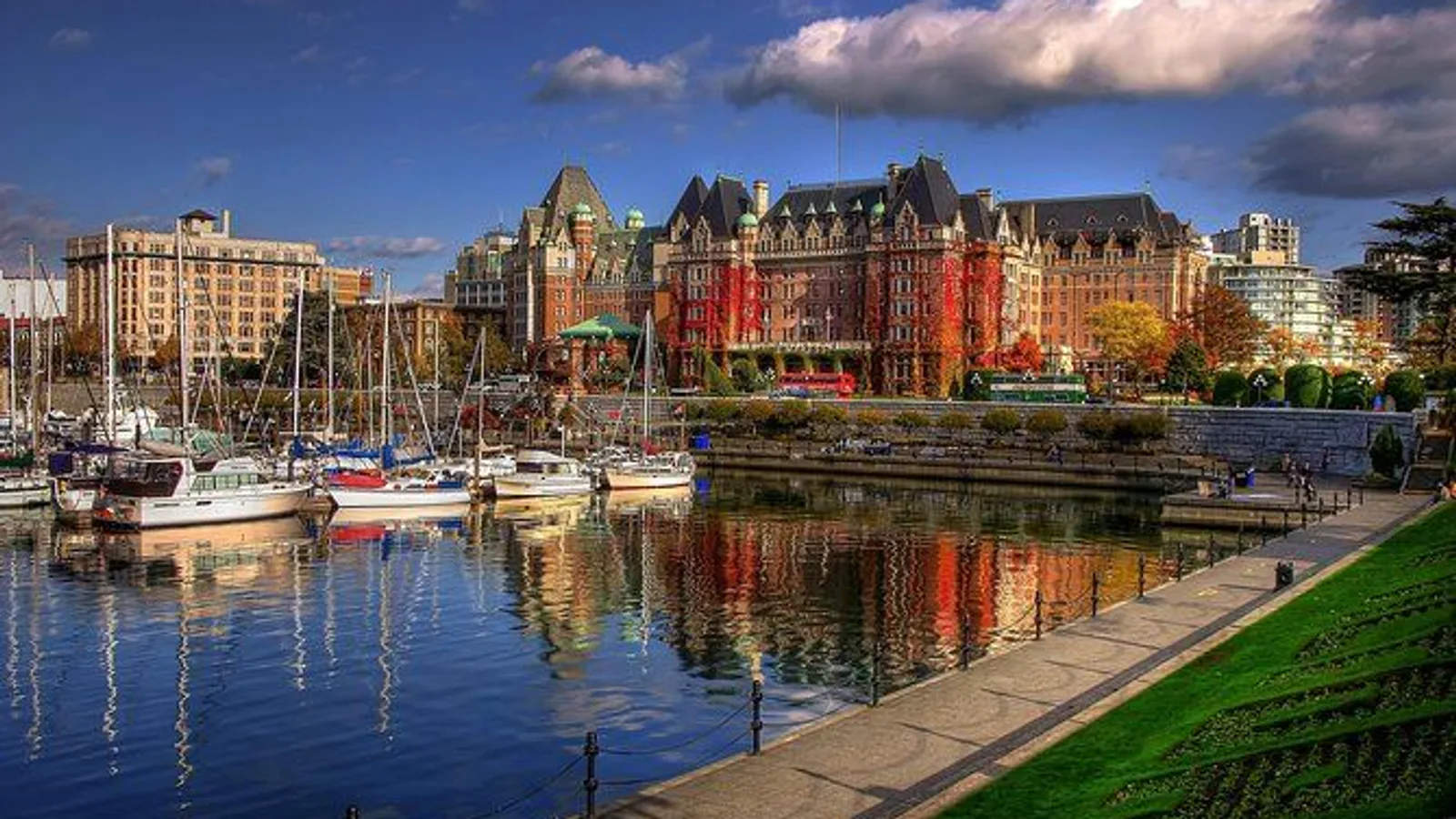 Victoria Guided Food and History Tour excursion
