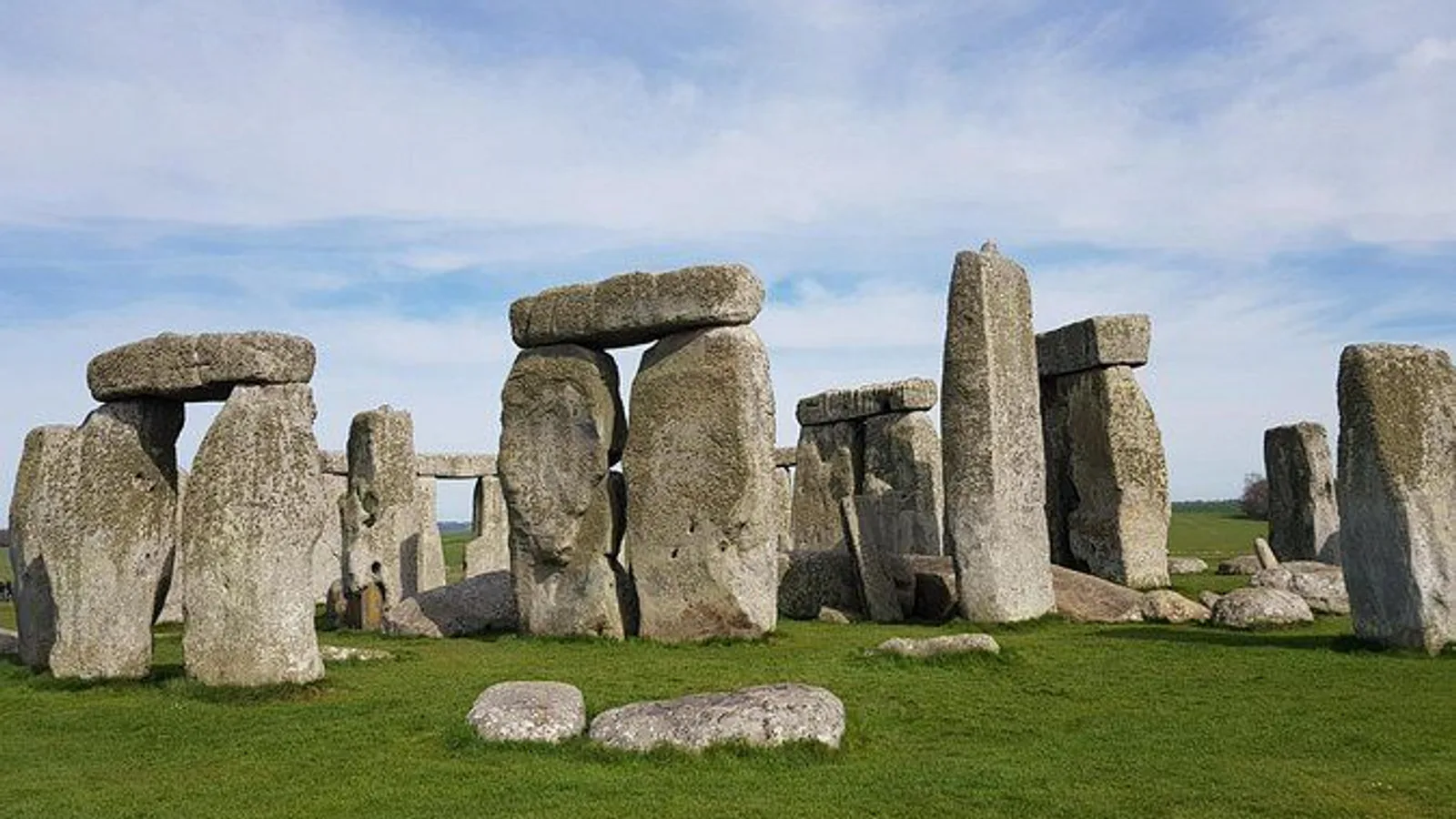 Visit Stonehenge and Salisbury from Southampton excursion