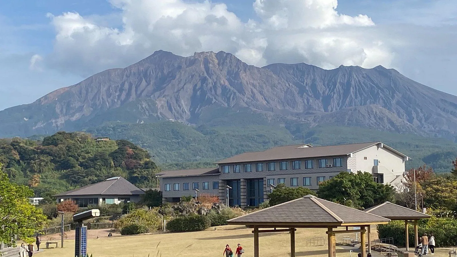 Kagoshima Highlights: Sakurajima Volcano and Sengan-en excursion