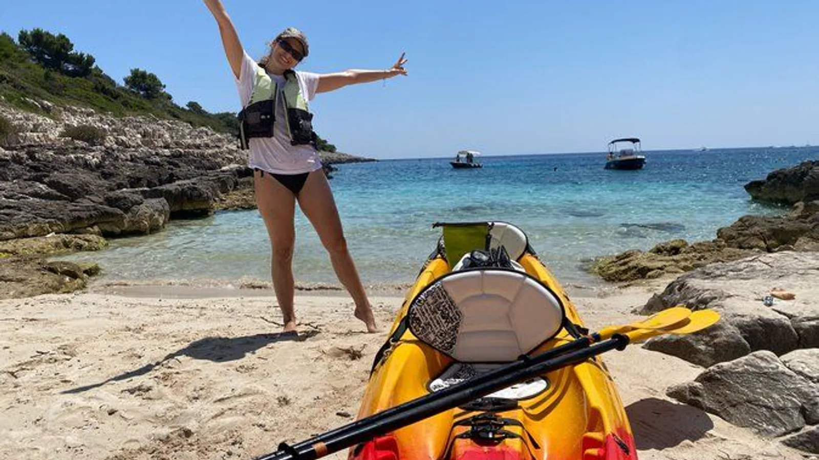 Private Kayak Experience around Hvar and the Pakleni Islands excursion