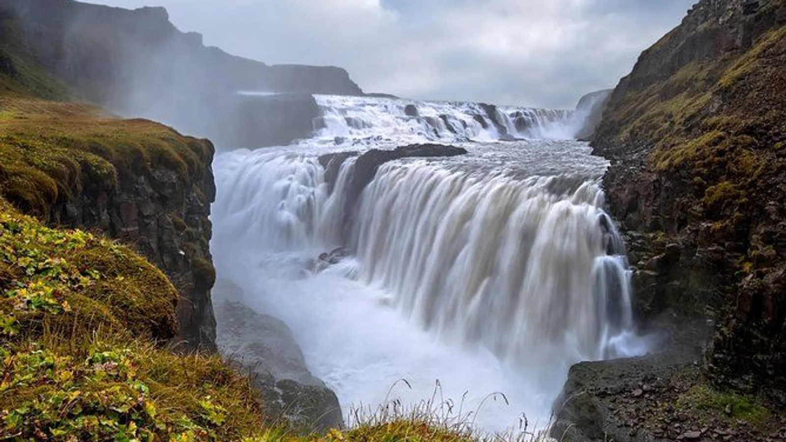 Reykjavik Golden Circle Full-Day Minibus Tour with Tomato Farm excursion
