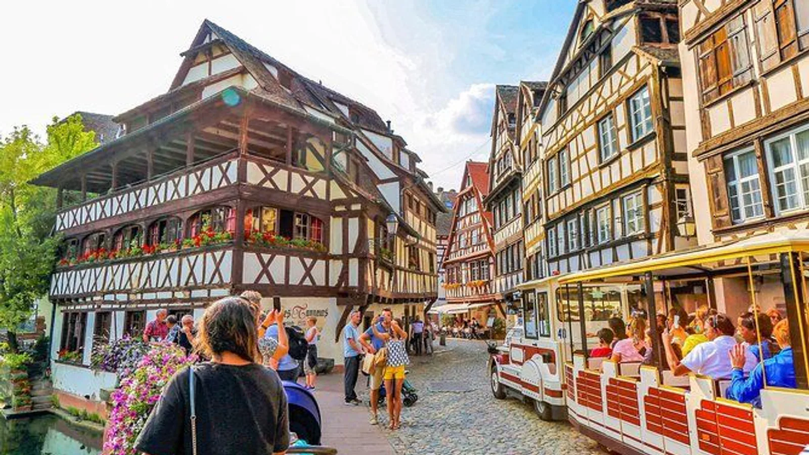 Explore Strasbourg in 60 Minutes with a Local excursion