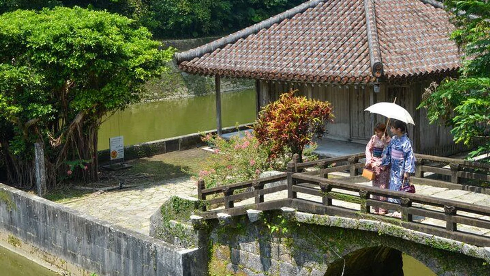 Naha and South Okinawa Private 7 Hour Tour with Local Guide excursion
